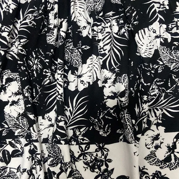 Floral lularoe dress - Picture 2 of 4